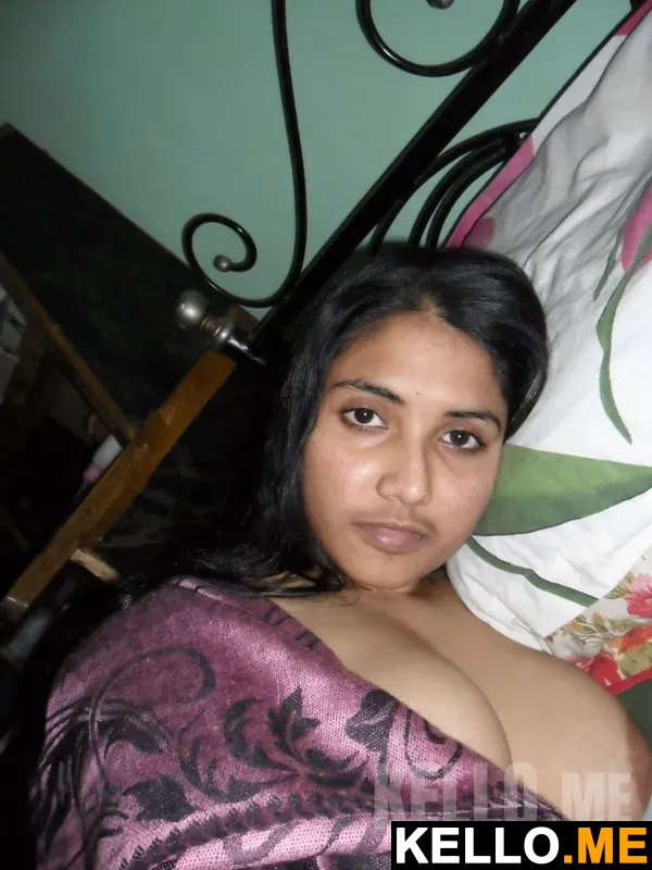 Photo 3 in Dusky Bengali Boudi Real Solo Sex Fingering Pics 1