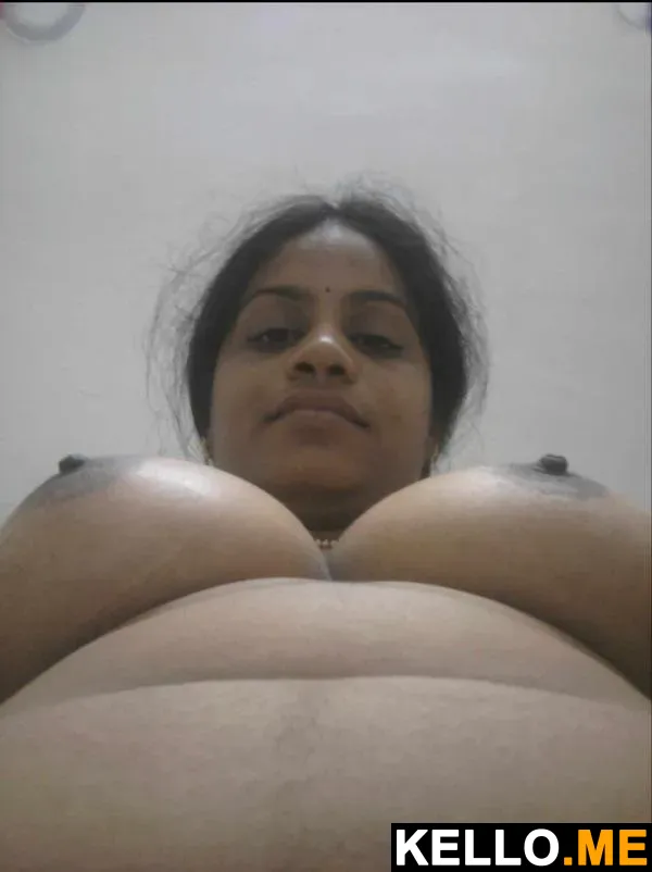 Photo 6 in Sexy Nude Tamil Housewife Exposing Her Big Boobs Pics