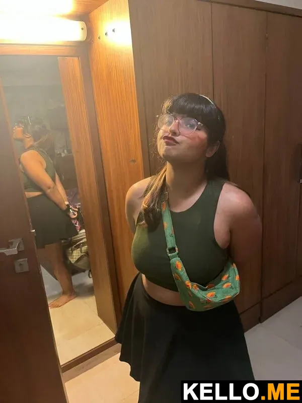 Photo 6 in Slutty Rich Indian Girl Fucked In Goa By Client Pics