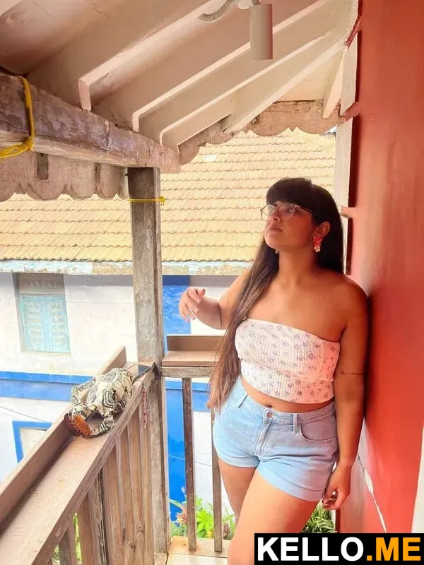 Photo 7 in Slutty Rich Indian Girl Fucked In Goa By Client Pics