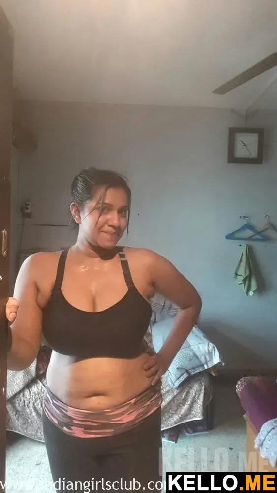 Photo 3 in Gorgeous Horny Indian Pooja Aunty Asshole And Big Boobs