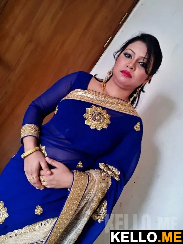 Photo 4 in Mast Figure And Big Boobs Bengali Bhabhi Nude Pics Posted Online